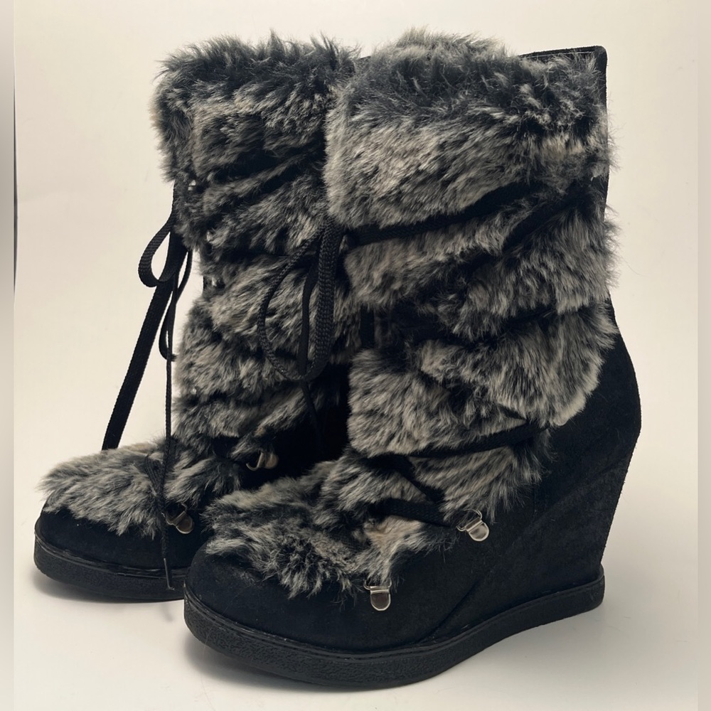Aldo Faux Fur Winter Boot in Woman’s Size 40 Europe
